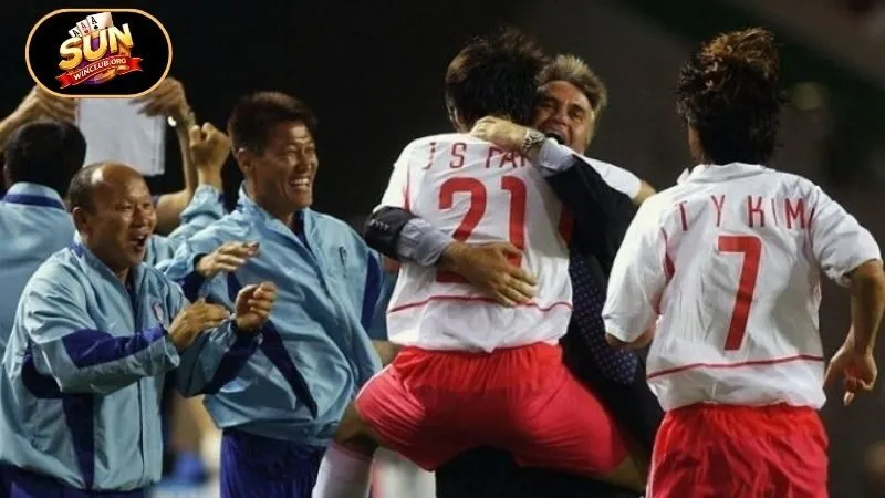 Các cuộc chạm trán làm rung chuyển World Cup