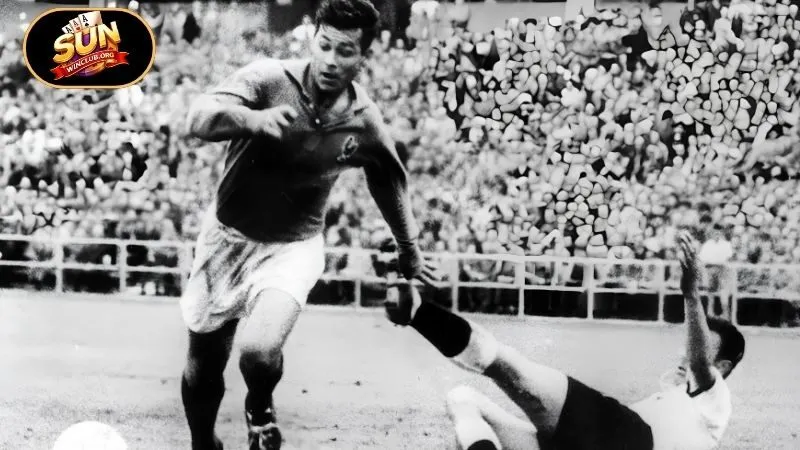 Just Fontaine giữ kỷ lục với 13 bàn siêu ấn tượng